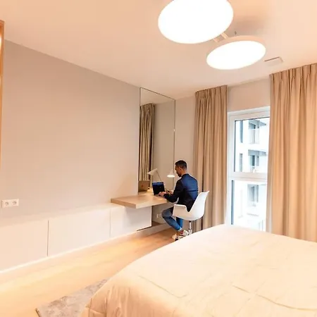 Henry's Appt With A Private 414 - Shared Kitchen Appartement