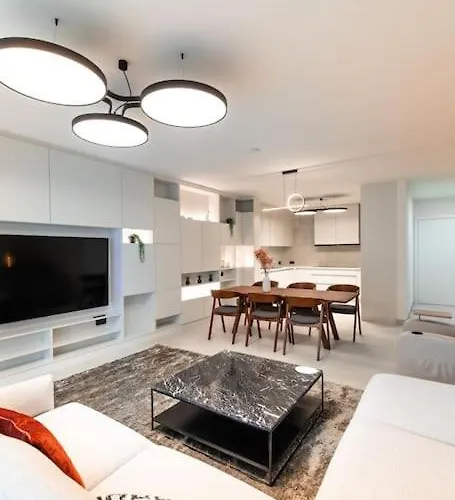 Apartamento Henry's Appt With A Private 414 - Shared Kitchen