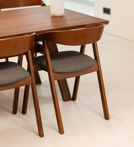 Henry's Appt With A Private 414 - Shared Kitchen *