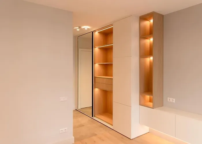 Henry's Appt With A Private 414 - Shared Kitchen * 룩셈부르크